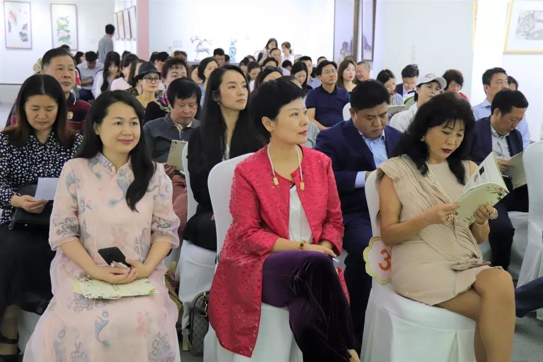 https://image.gongyi.la/org/451/album/2019/04/511717487e1d4f44b089d0d2990db338.jpg